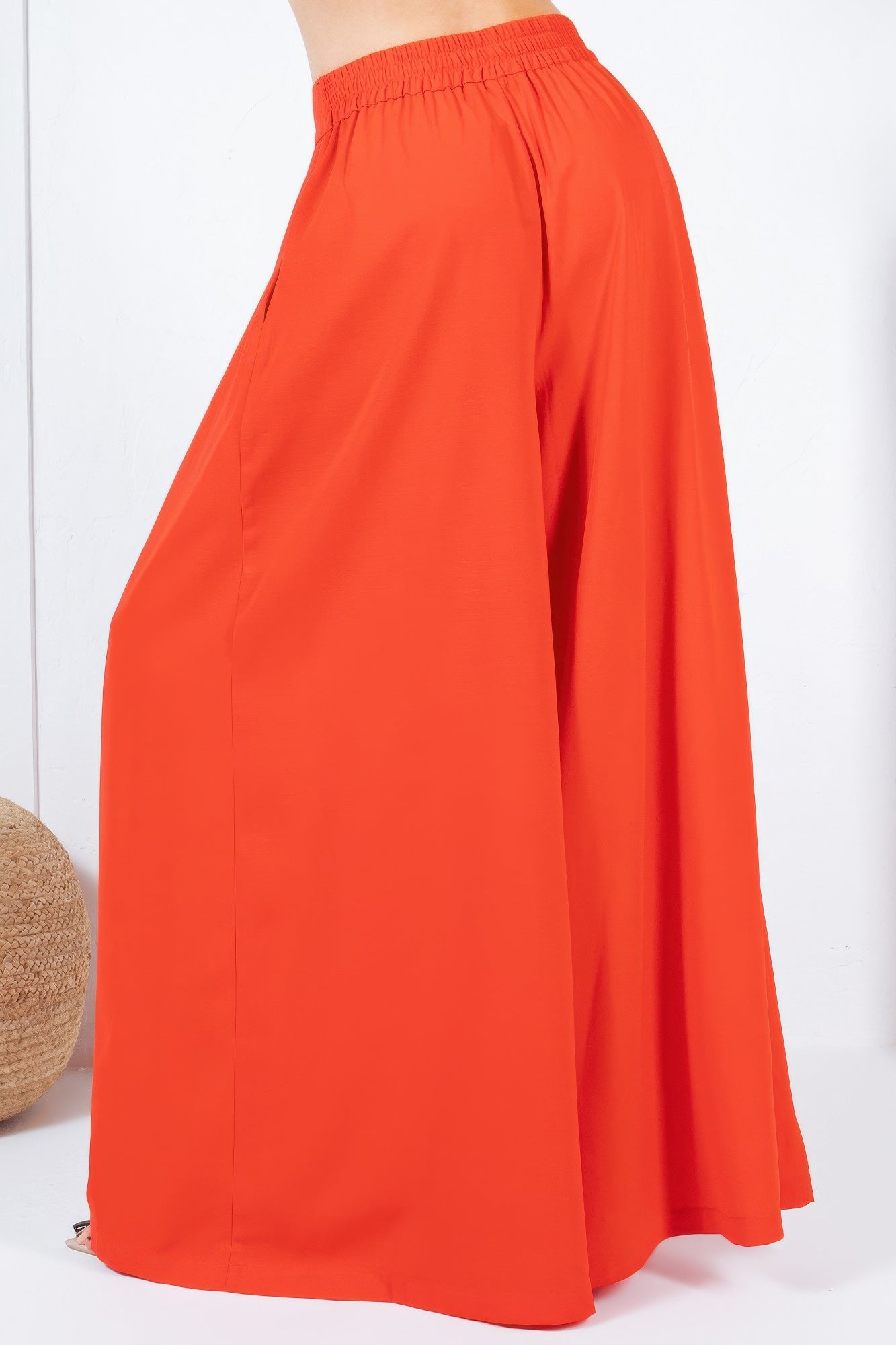 Large Hem Wide Leg Pleated Solid Pants - It's a Girly Place