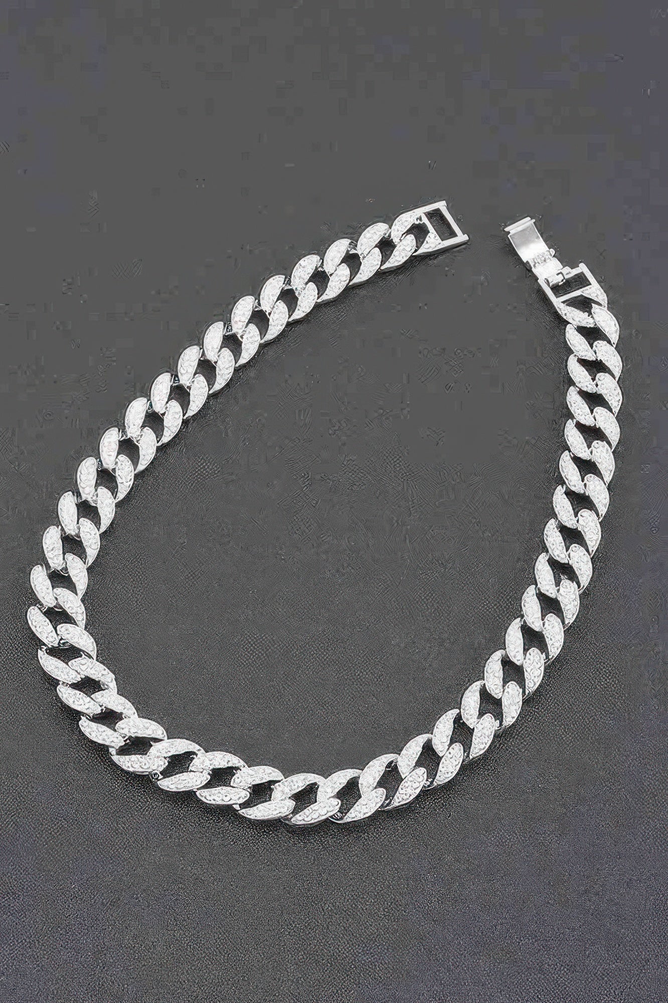 Hammered Bulk Chain Necklace - It's a Girly Place