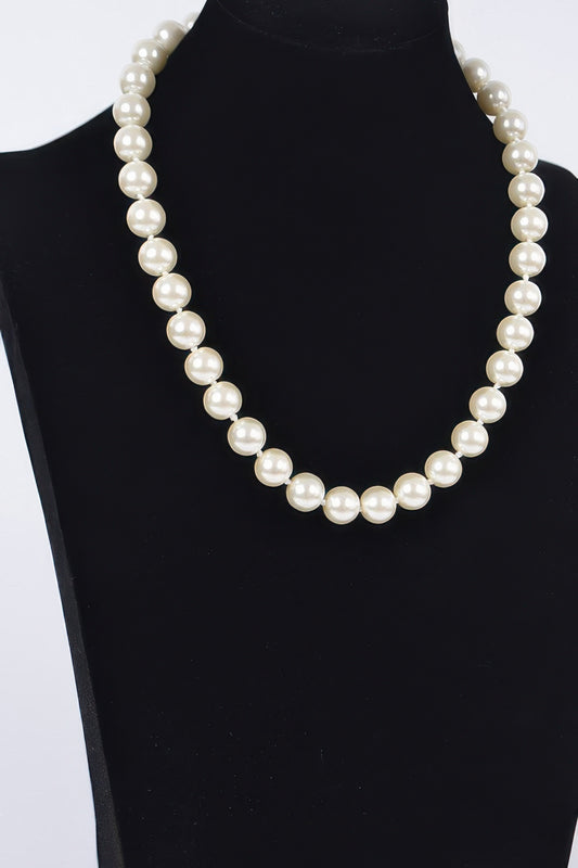 Simple Pearl Bead Lined Necklace - It's a Girly Place