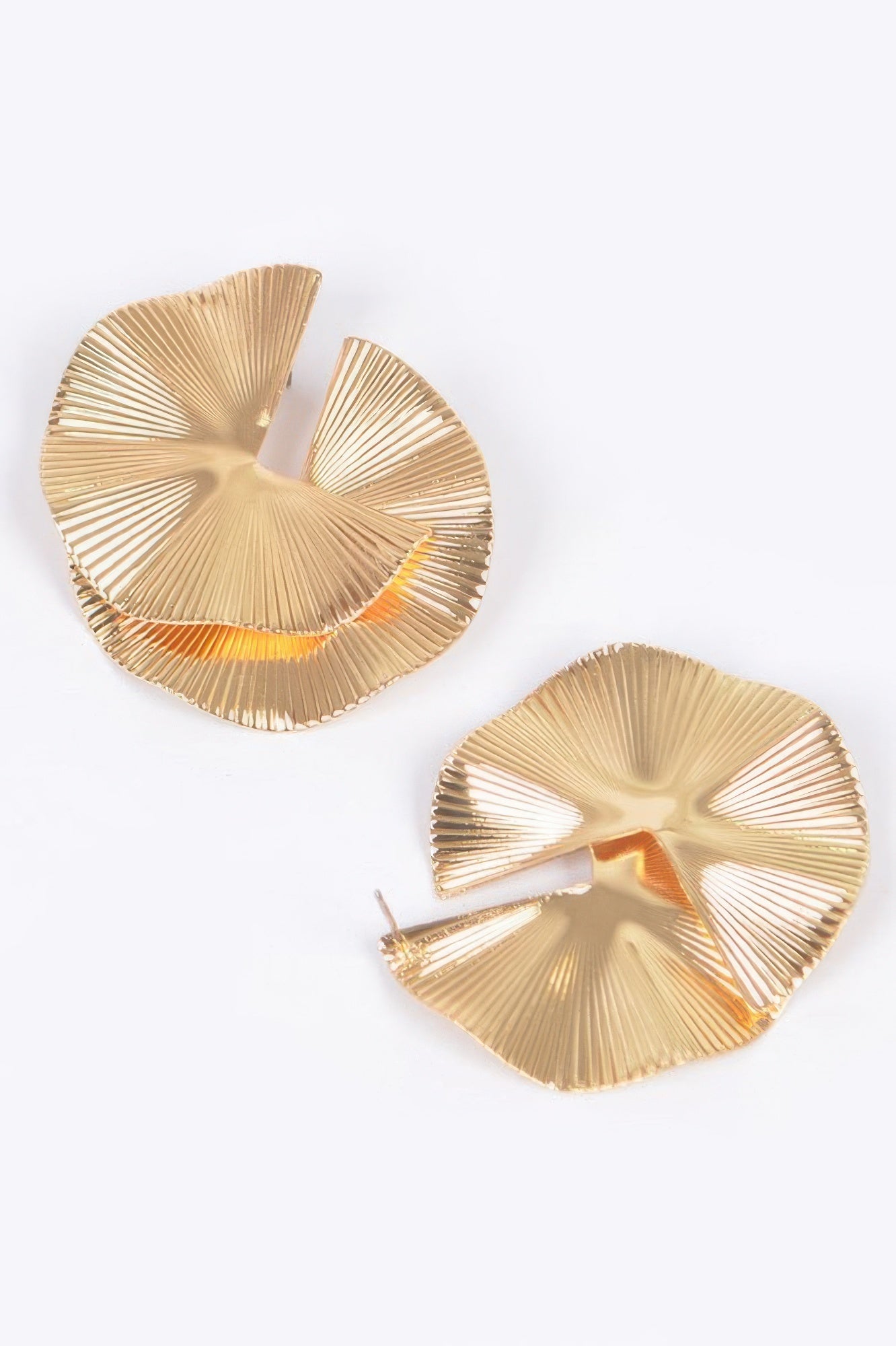 Metal Earring - It's a Girly Place