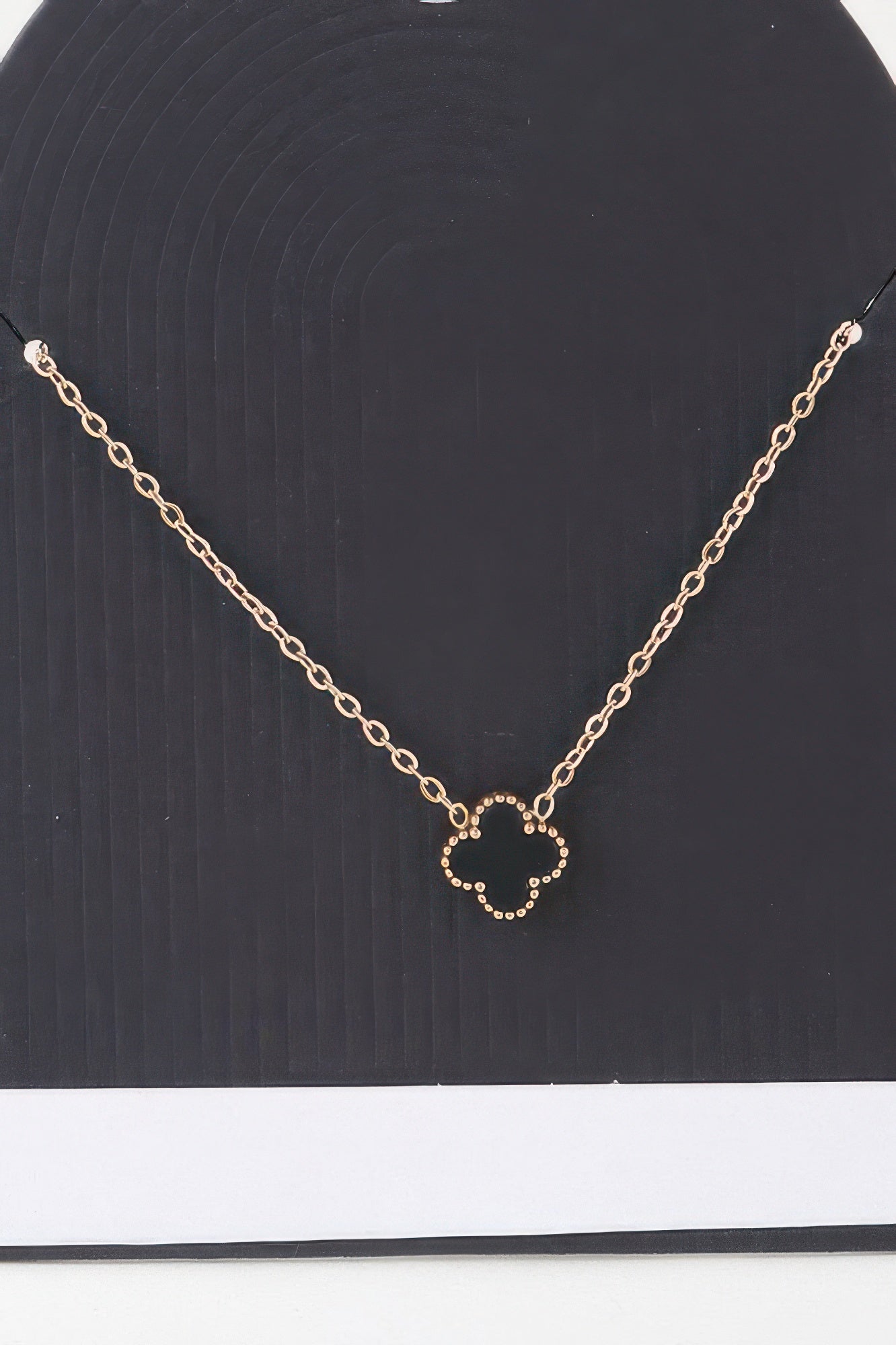 Stone Clover Link Chain Necklace - It's a Girly Place