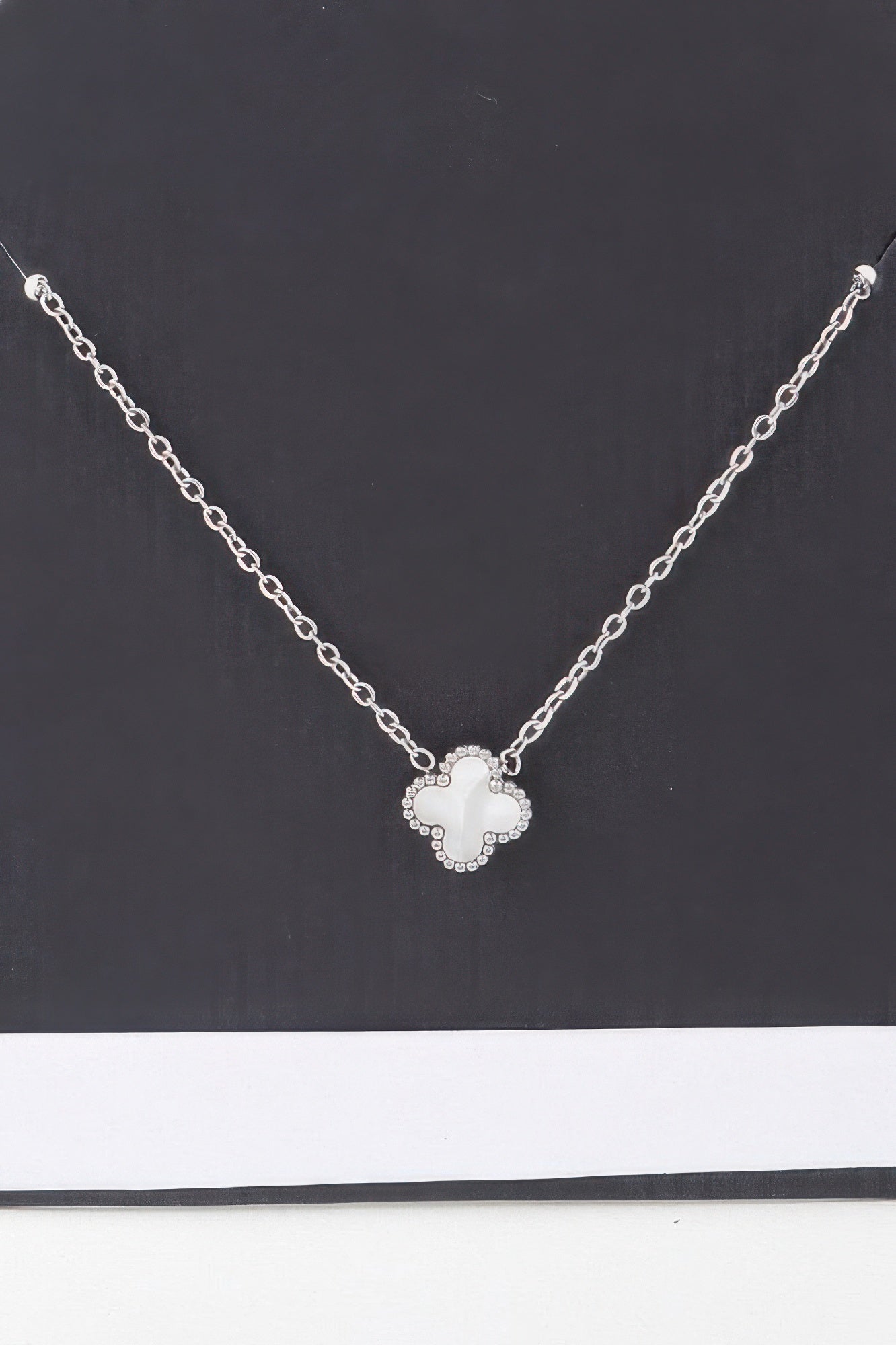 Stone Clover Link Chain Necklace - It's a Girly Place