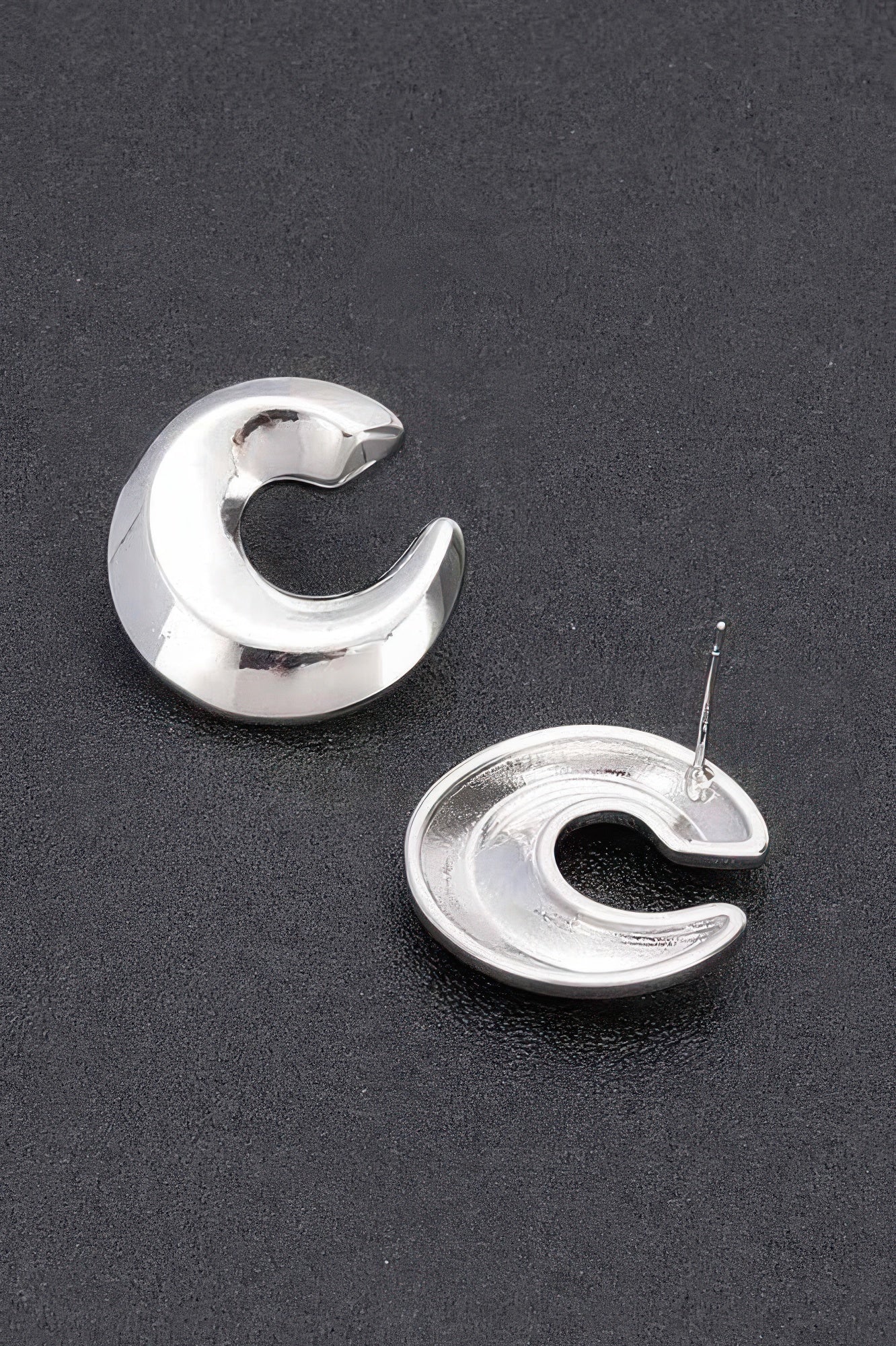Metal Vintage Stud Earrings - It's a Girly Place