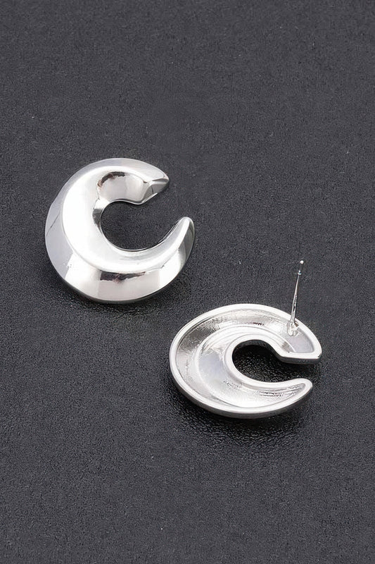 Metal Vintage Stud Earrings - It's a Girly Place