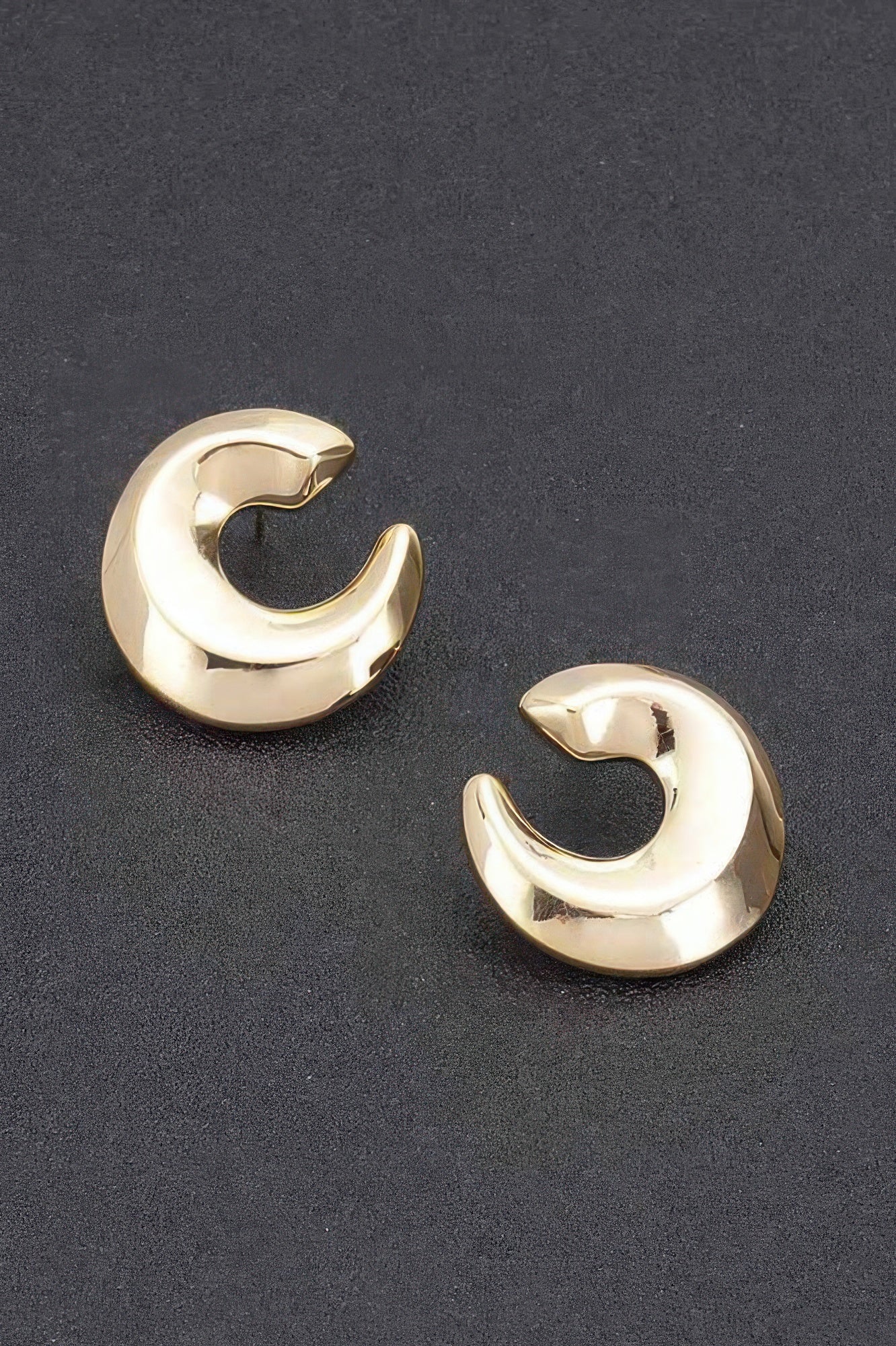 Metal Vintage Stud Earrings - It's a Girly Place