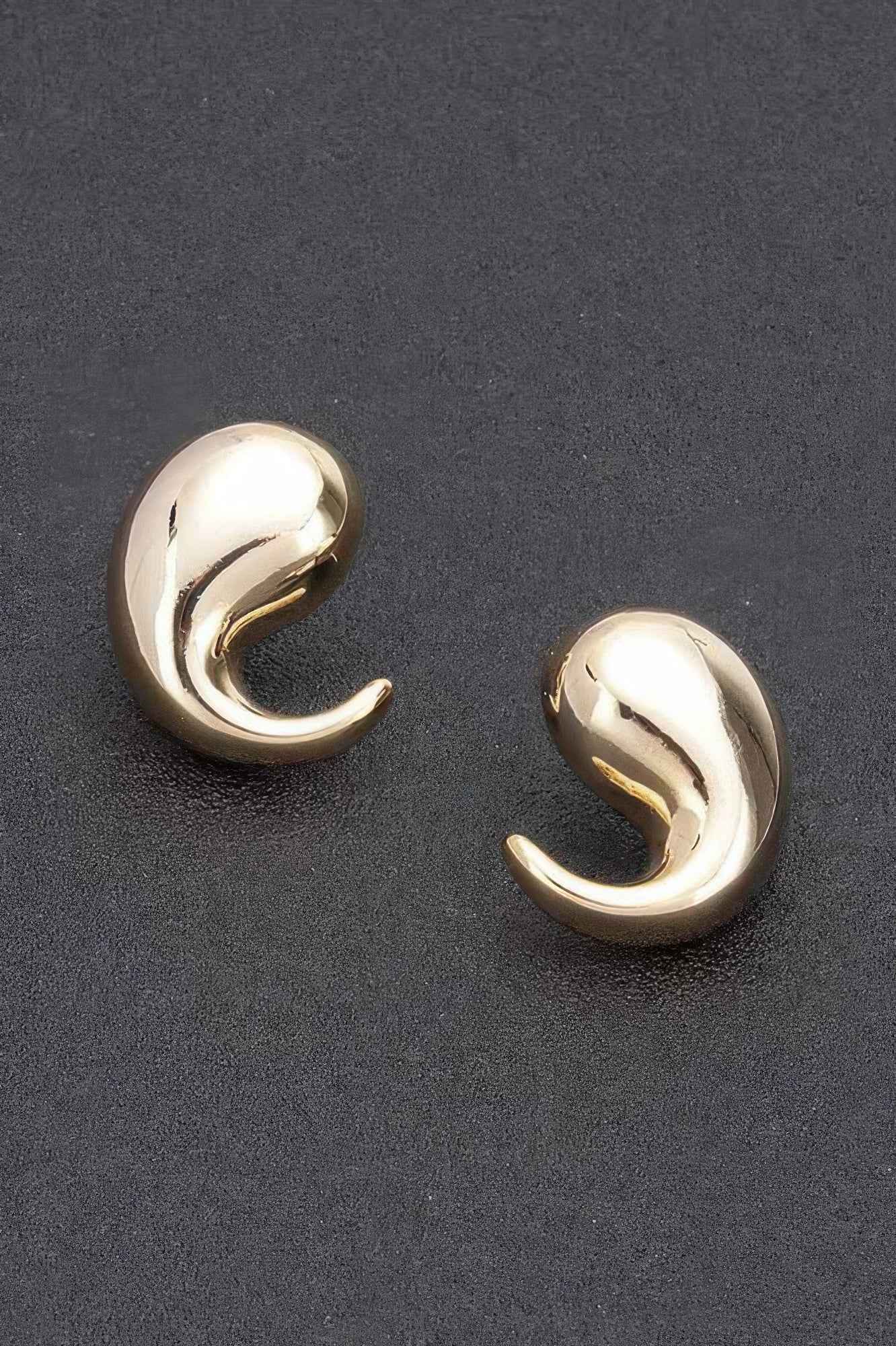 Metal Vintage Stud Earring
