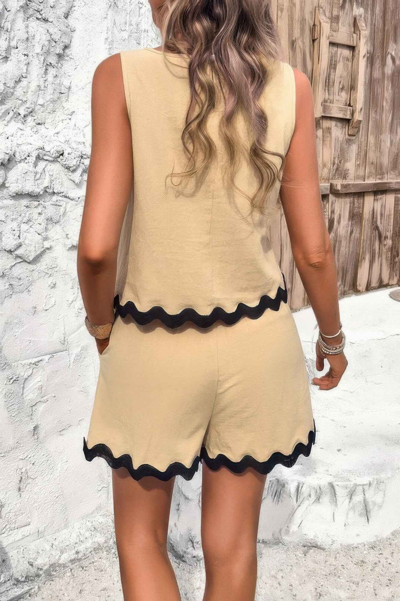 Two Pieces Printed Sleeveless Pockets Shorts Sets