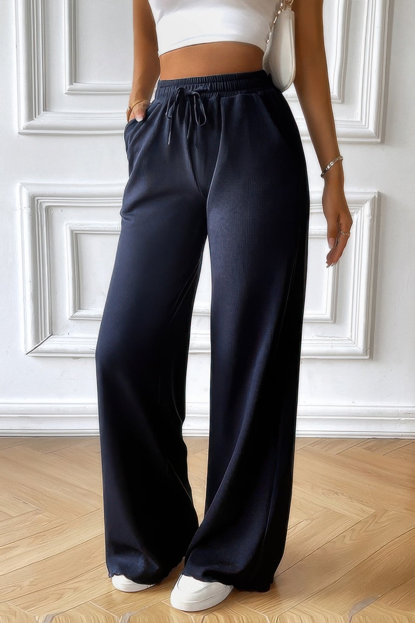 Solid Pockets Elastic Waist Loose Straight Pants - It's a Girly Place