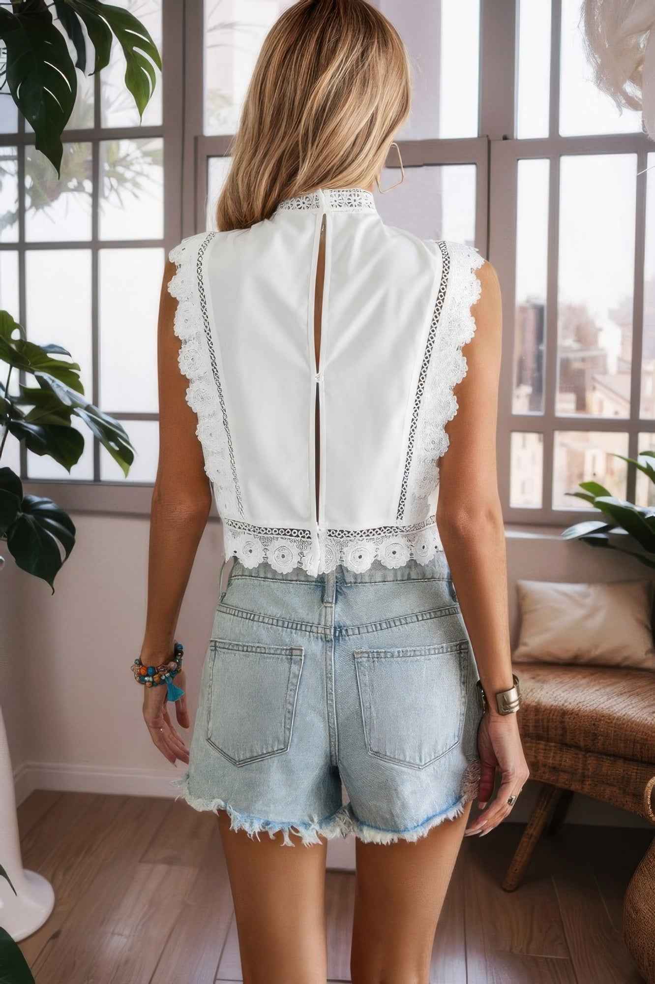 Sleeveless Floral Embroidery Guipure Lace Blouse