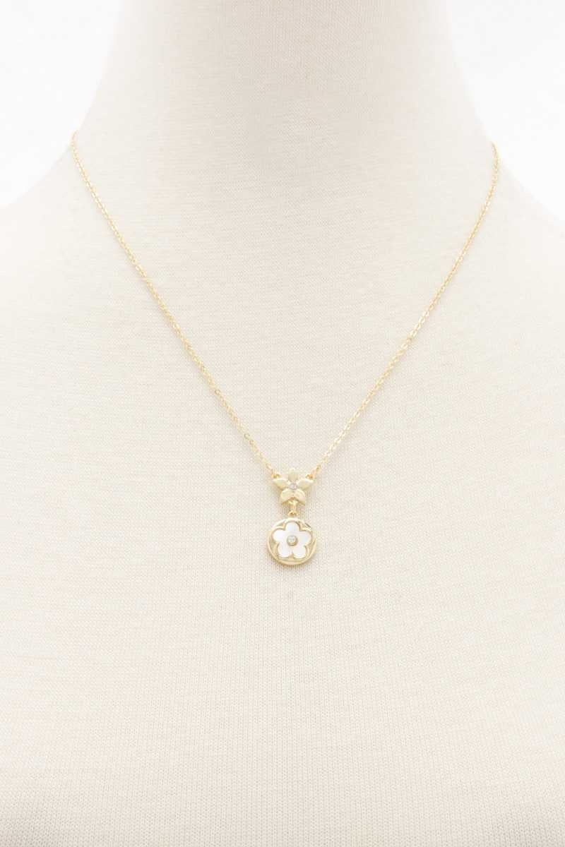 Double Flower Necklce - It's a Girly Place