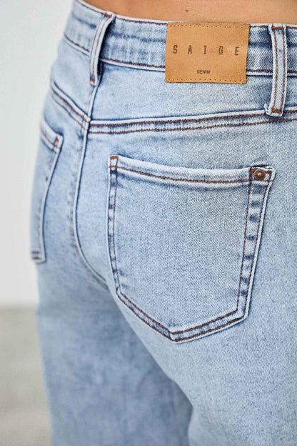 Mid Rise Relaxed Straight With Destroy