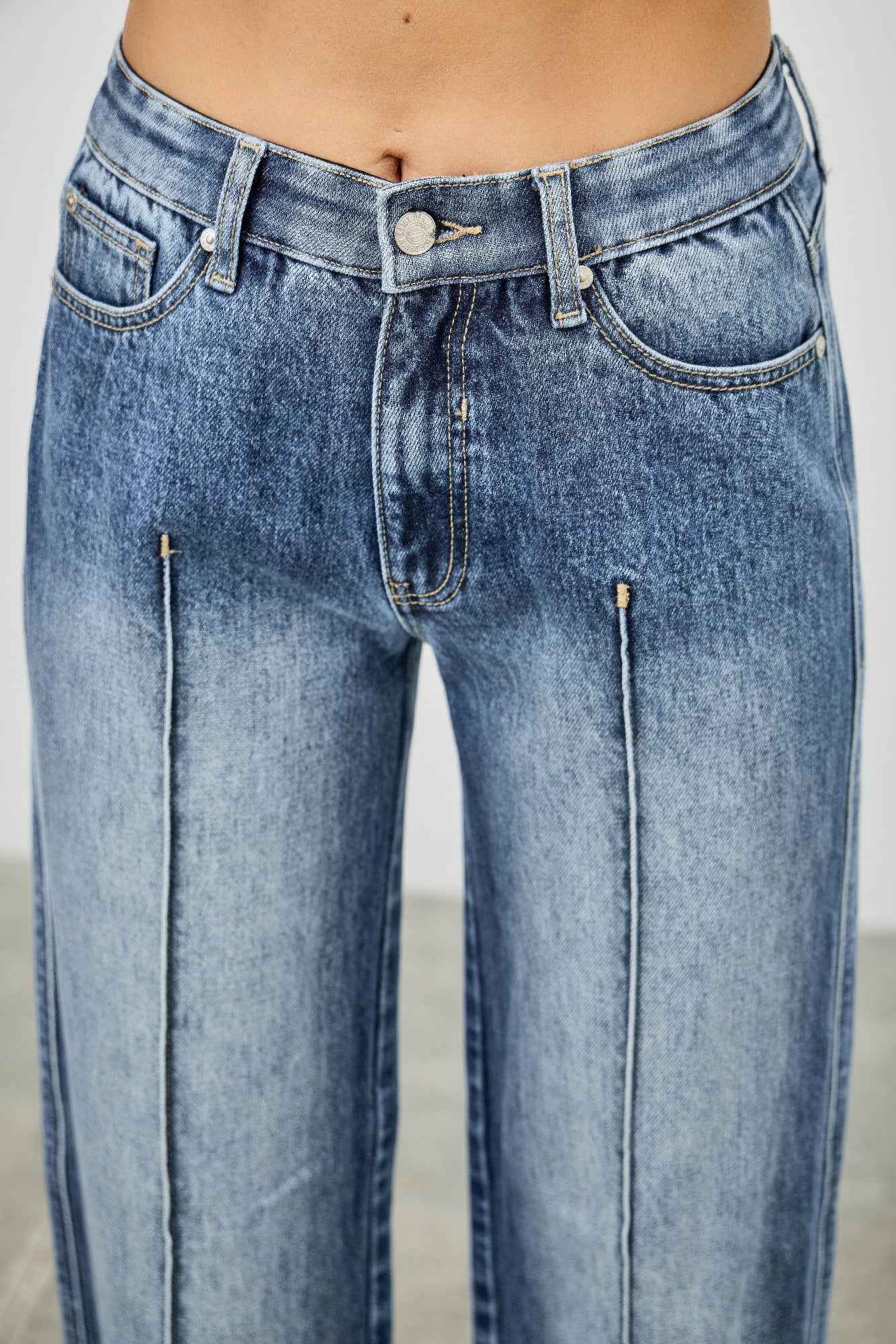 Mid Rise Straight With Pintuck