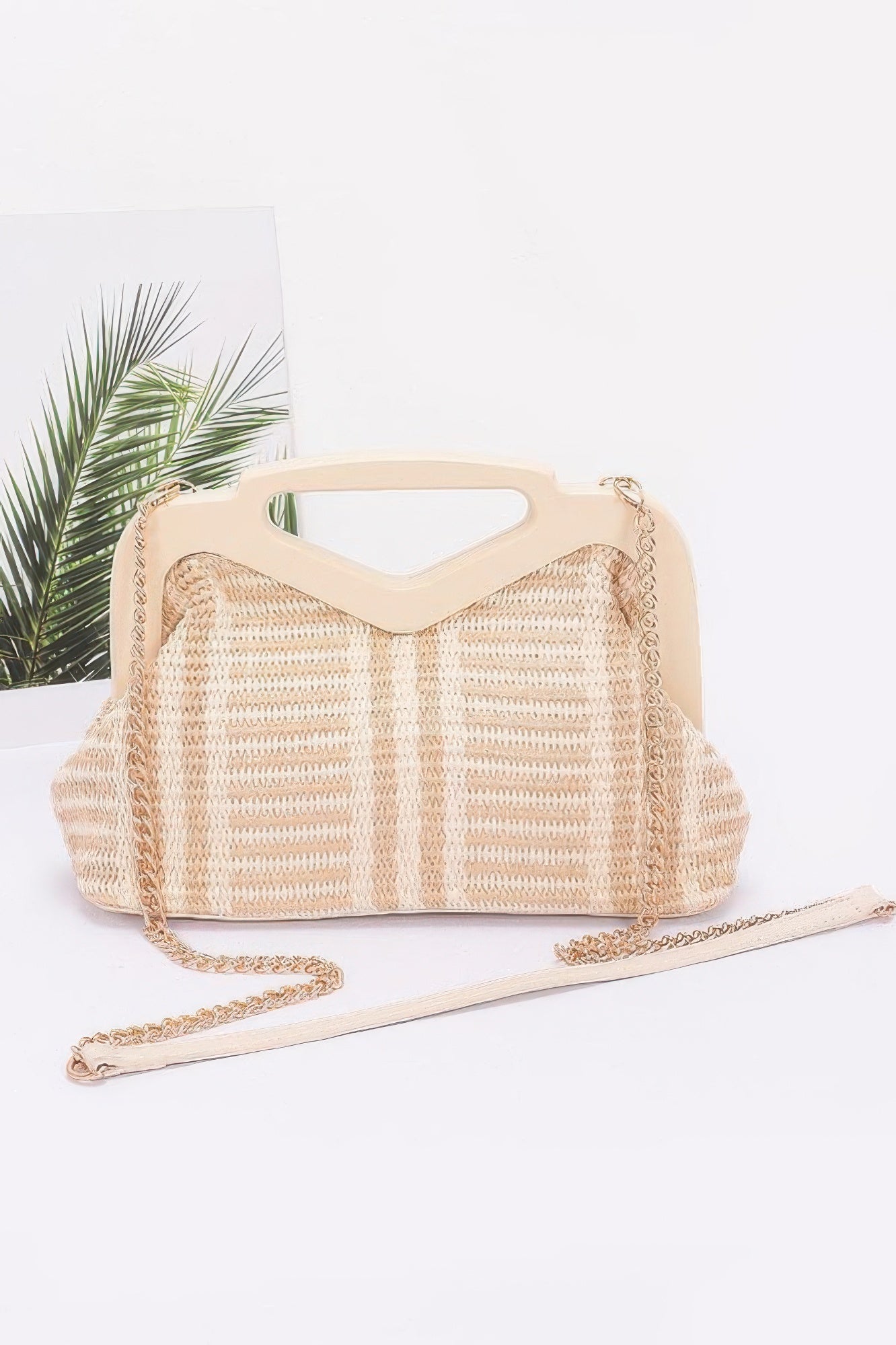 Faux Straw Wood Frame Clutch - It's a Girly Place