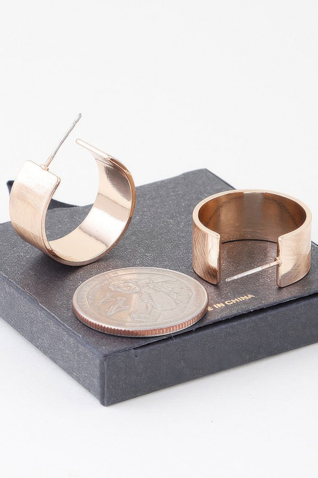 Crosshatched Wide Hoop Earrings - It's a Girly Place