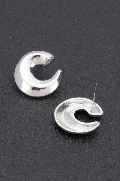 Metal Vintage Stud Earrings - It's a Girly Place