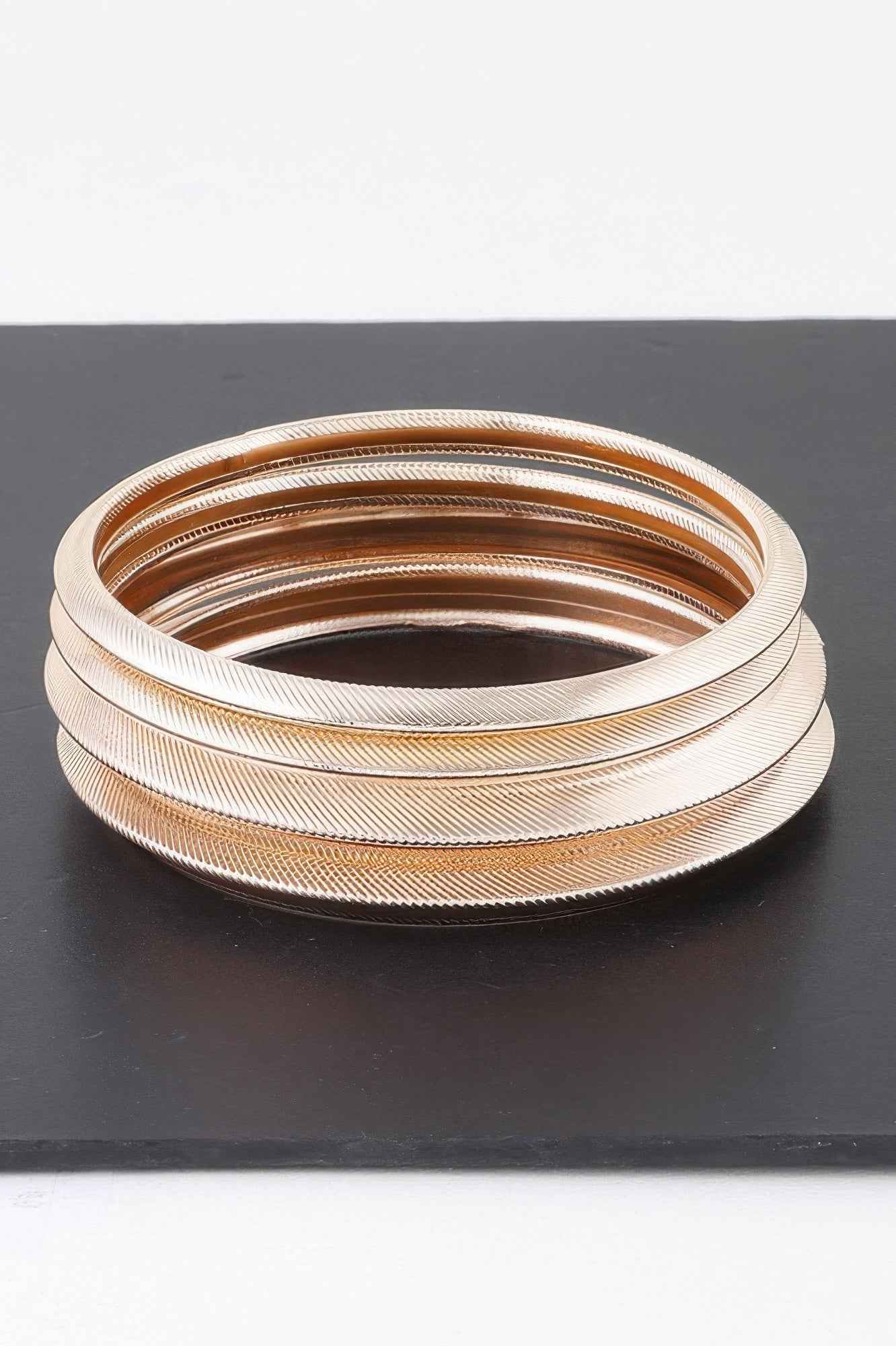 Metal Elegance Bracelet