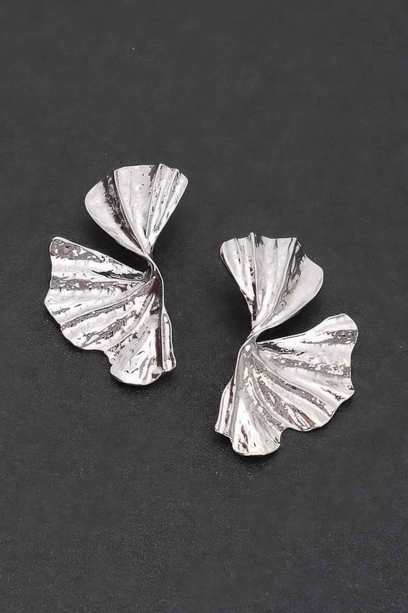 Exquisite Leaf-shaped Earrings