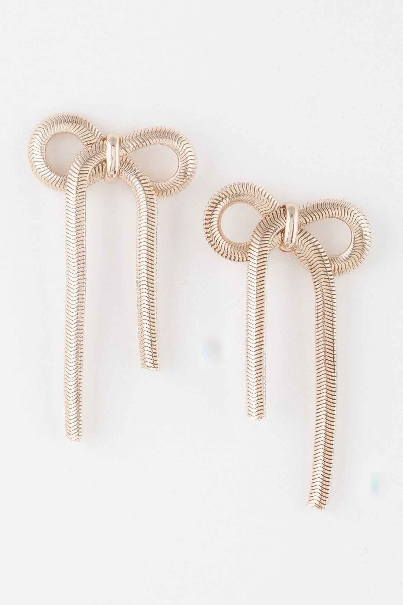 Snake Chain Ribbon Earrings