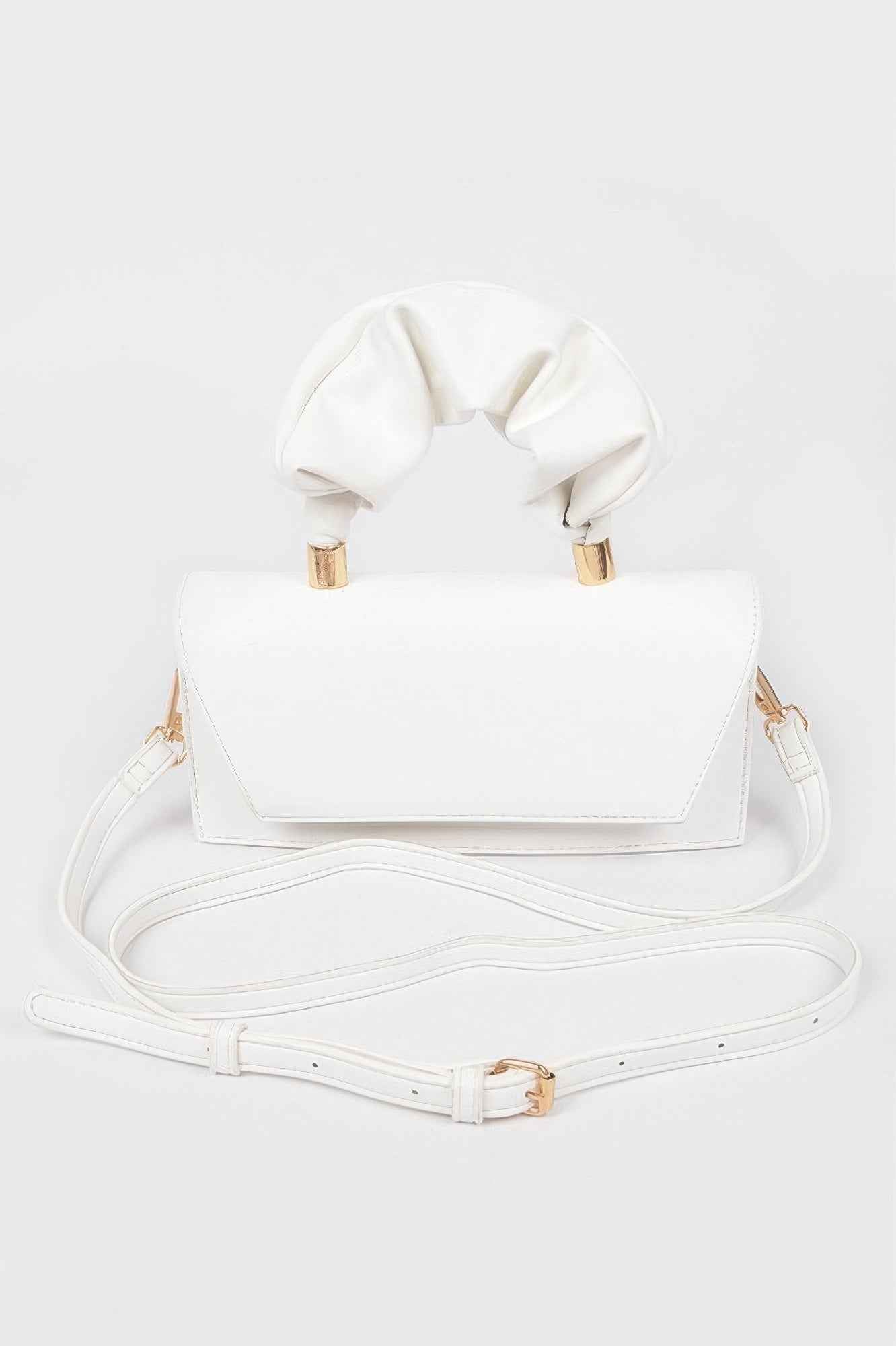 Simple Flap Clutch W/wrinkled Handle