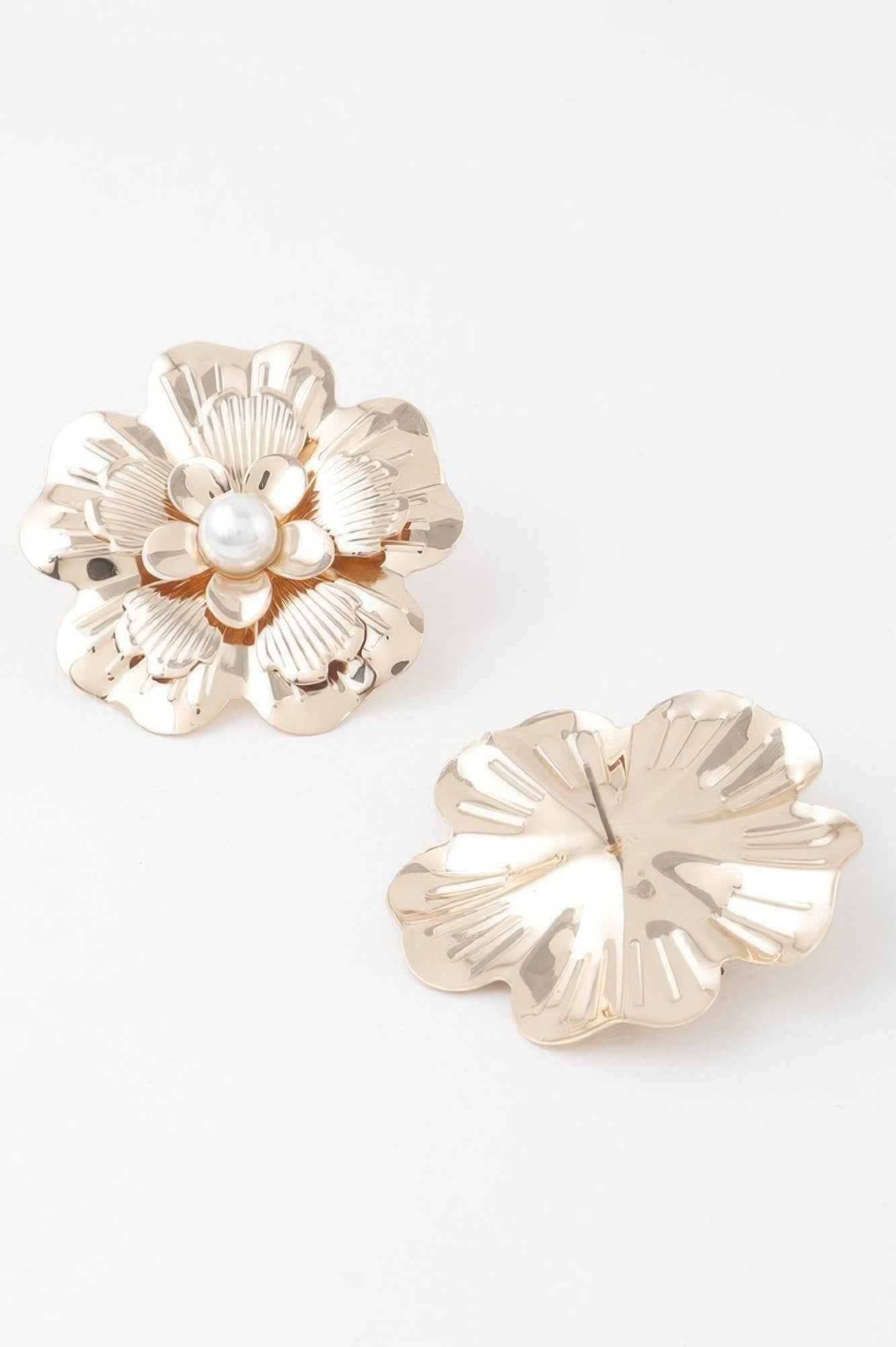 Pearl Flower Stud Earrings