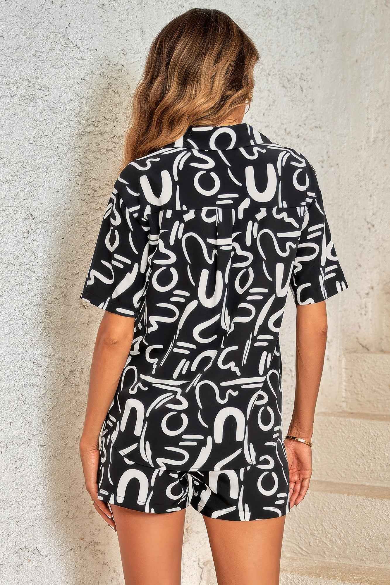 Outfit Sequins Lips Print Button Down Shorts Set