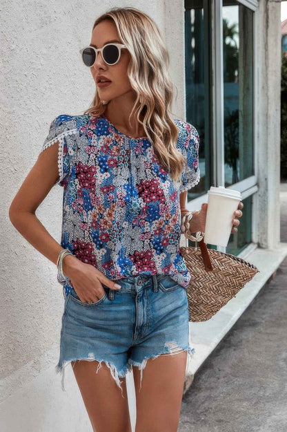 Floral Round Neck Lace Trimmed Fit Blouse