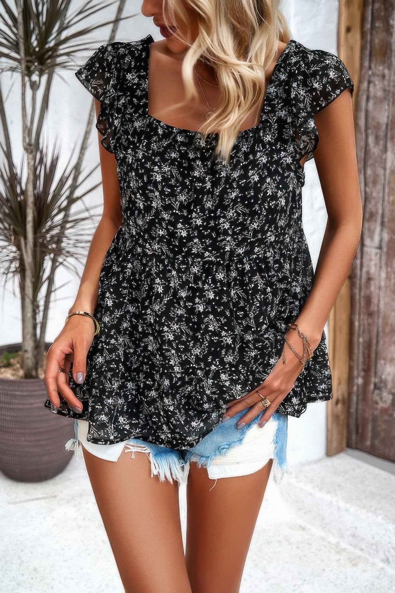 Floral Print Square Neck Ruffle Sleeve Tiered Blouse