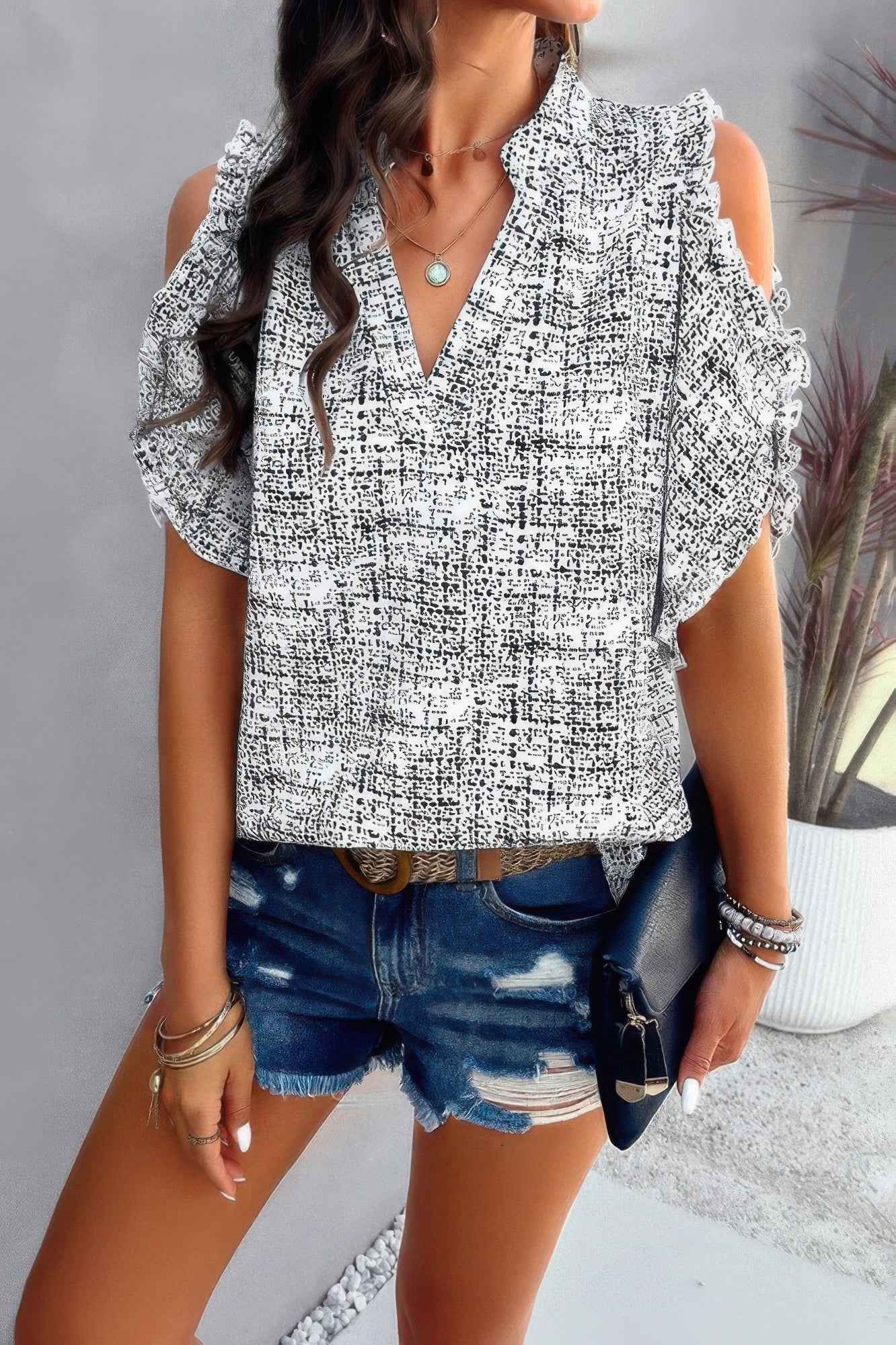 Printed Mandarine Collar Cold Shoulder Loose Top