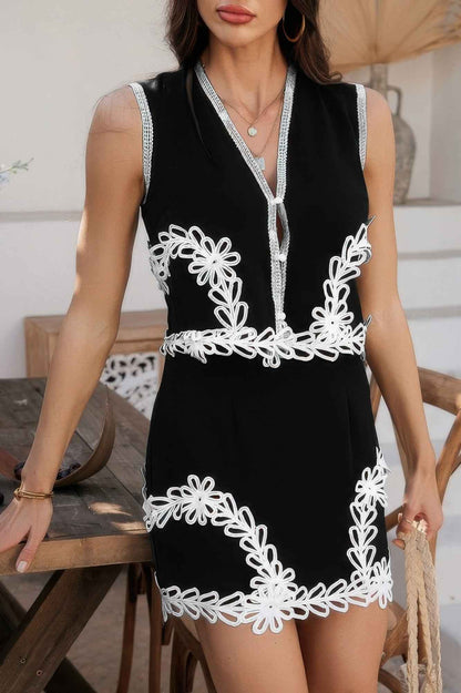 Two Pieces V Neck Button Lace Decorate Sets