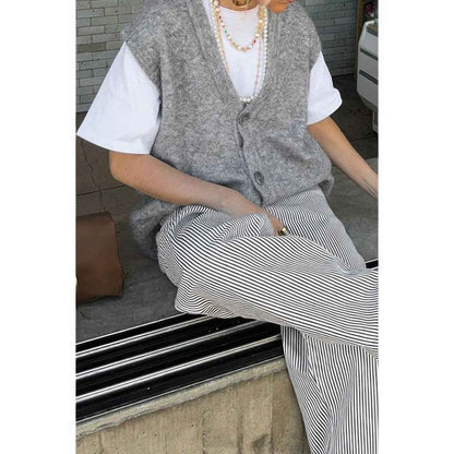 Solid V Neck Sleeveless Knitted Cardigan Vest