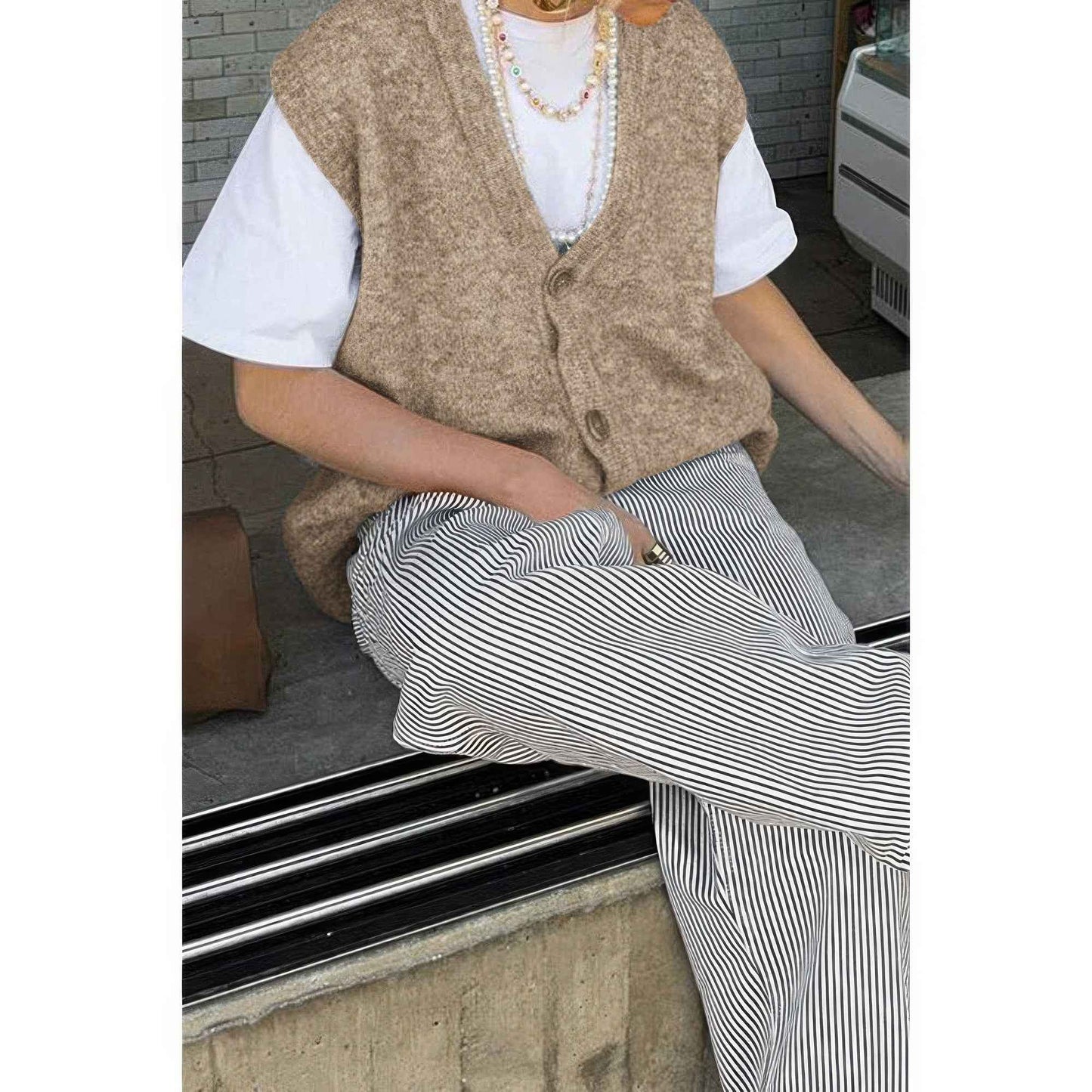 Solid V Neck Sleeveless Knitted Cardigan Vest